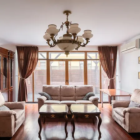Apartment Lux, Herastrau Own Yard *
