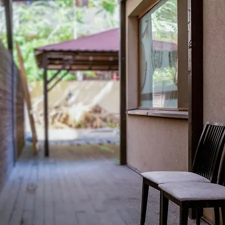 Lux, Herastrau Own Yard Bukarest